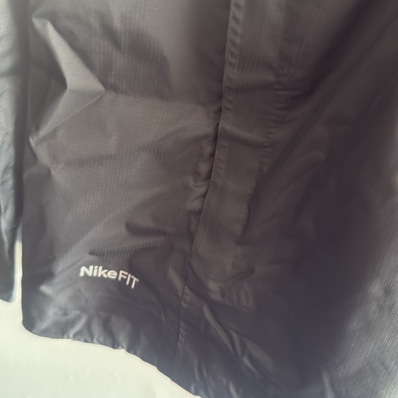 Nike Rain Jacket - Picture 6 of 12